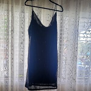 Black sequin cocktail dress.Size XLP